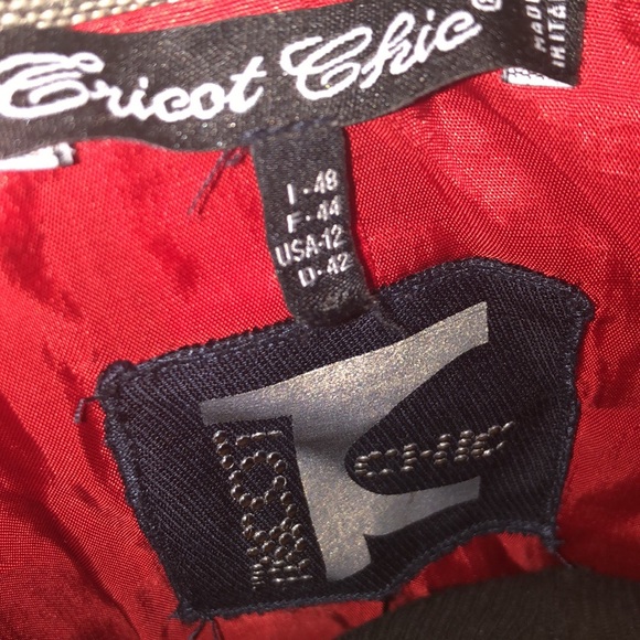 Tricot Chic Jacket - Picture 3 of 6